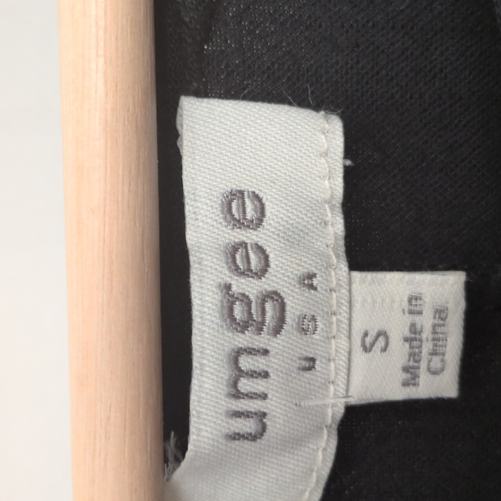 Umgee Bell Sleeve Tunic Top - Picture 3 of 5